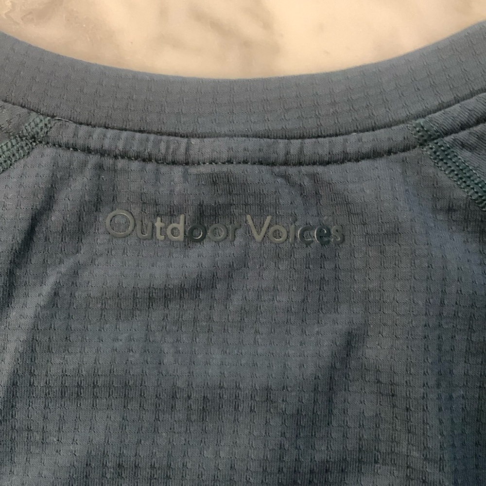 Outdoor voices think fast mesh running shirt, hunter green, size small - Picture 3 of 4